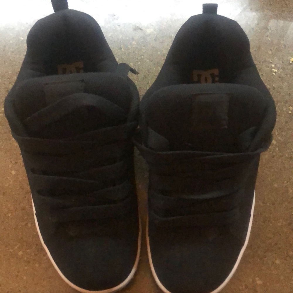 DC shoes kids size 7